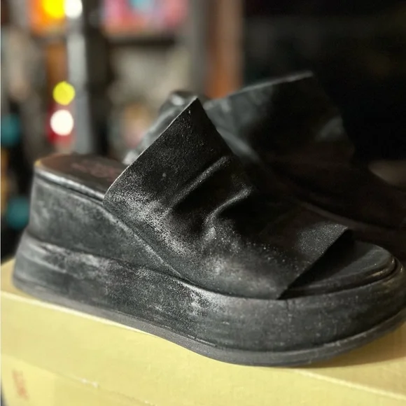 A.S.98 Rafe Wedge Suede Black Slide Sandals. NWOT🌻 Size 37 - Picture 3 of 11